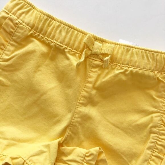 Old Navy NWT yellow ruffle shorts 18-24 months - Picture 2 of 2